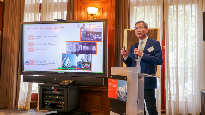 港大醫學院積極在海外主要城市舉辦不同活動，廣納全球優秀師生，並與國際著名學府進行交流，助力學院的發展。院長劉澤星教授將於5月再次率領代表團前往倫敦，舉行一連兩天招聘和校友活動。
 